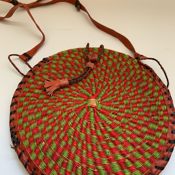 Hand woven one of a kind messenger bag. - Picture 1 of 2